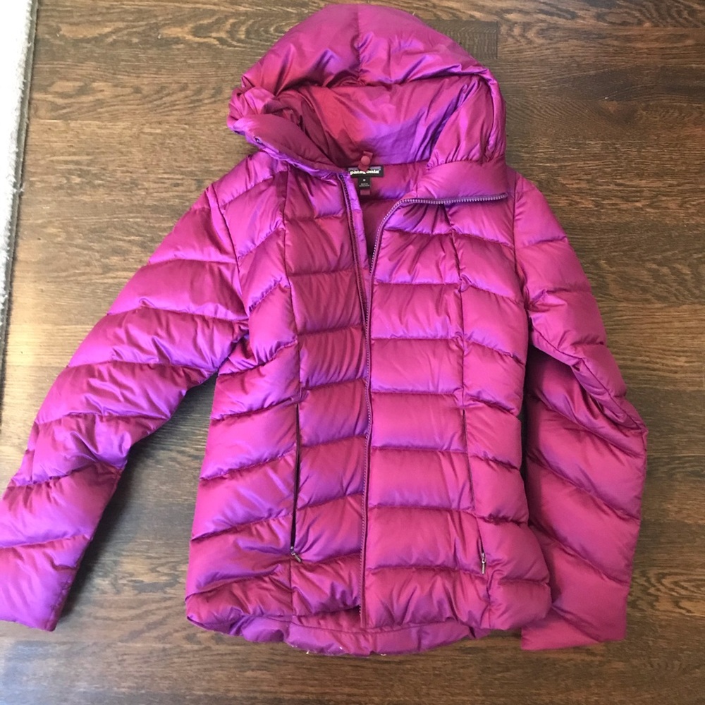 dark magenta patagonia jacket